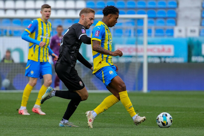 Гранди втратили очки, Шахтар знайшов нового коуча, звитяга Магучіх у Катарі