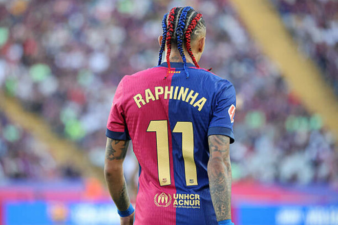 ОФИЦАЛЬНО. Барселона приняла решение по одному из лучших игроков мира