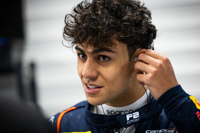 Пілота системи Ред Булл можуть вигнати посеред сезону. Відома заміна