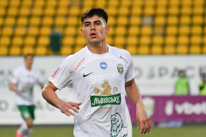 Легионер Карпат: «Они отказываются от многих вещей ради футбола»