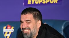 Тренер, якого сватають у Шахтар, вже попрощався із гравцями своєї команди