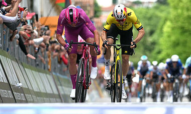 Giro d'Italia 2025. Победителем 13-го этапа стал Мадс Педерсен