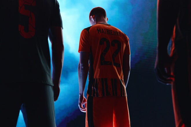 ФОТО. Шахтер представил новую форму на сезон 2025/26