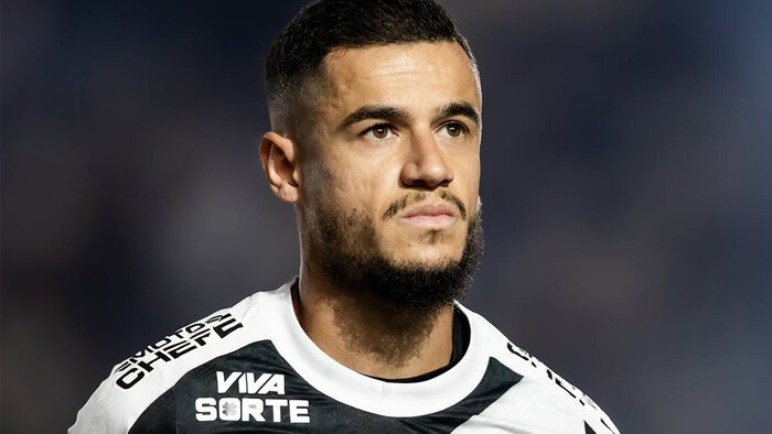 ВИДЕО. Экс-футболист Барселоны застал стрельбу недалеко от себя