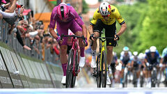 Giro d'Italia 2025. Победителем 13-го этапа стал Мадс Педерсен
