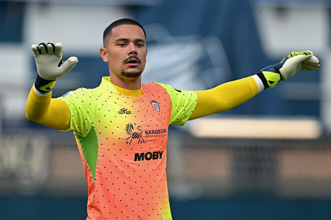 Голкиперу Наполи нужно проиграть Наполи, чтобы стать чемпионом с Наполи