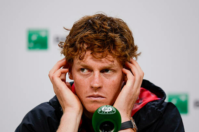 «На турнирах Большого шлема все по-другому». Синнер дал пресс-конференцию