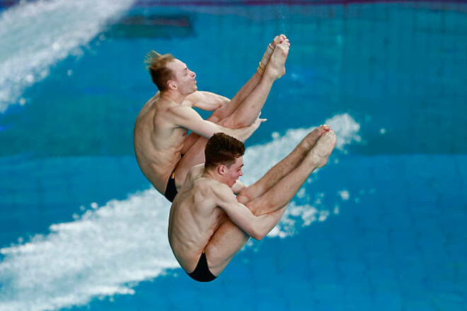 Болюх та Оліферчик зупинилися за крок від бронзи ЧЄ-2025 зі стрибків у воду