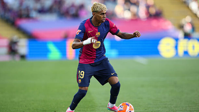 ВІДЕО. Зірку Барселони пожаліли після виснажливої автограф-сесії