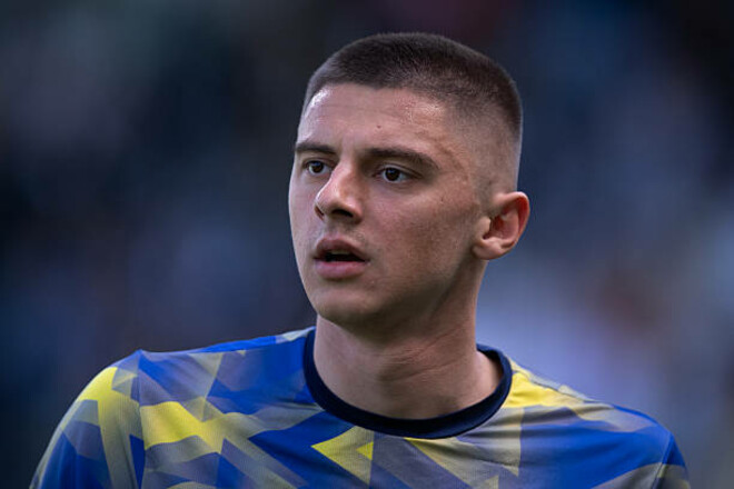 С Миколенко. Известны стартовые составы на матч Ньюкасл – Эвертон