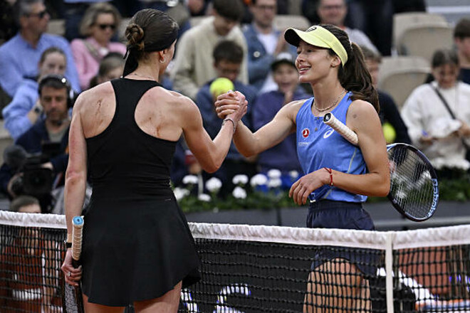 Элина Свитолина – Зейнеп Сонмез. Старт на Ролан Гаррос. Видеообзор матча