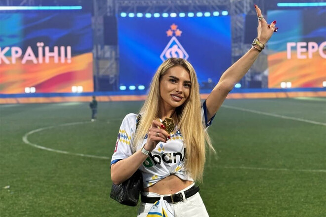 ФОТО. Жена футболиста Динамо очаровала новыми кадрами