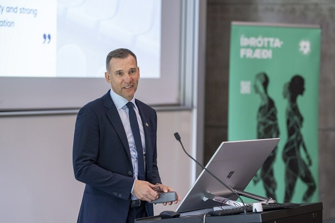 ФОТО. Президент УАФ Шевченко принял участие в конференции в Рейкьявике