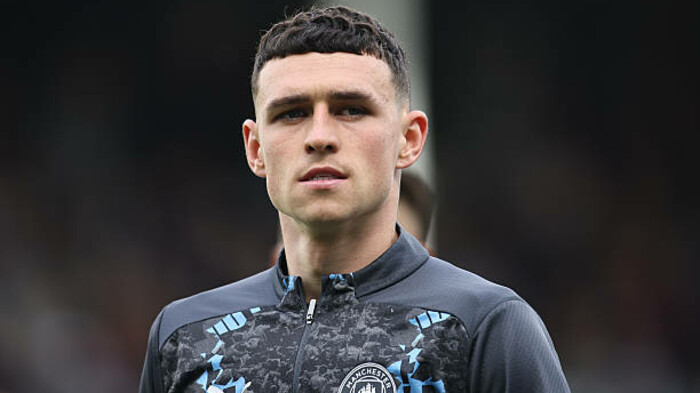 ФОТО. Звезда Ман Сити выбесил соседей. Всё – из-за одной причины