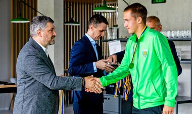 ФОТО. Карпаты U-19 получили бронзовые награды чемпионата Украины U-19