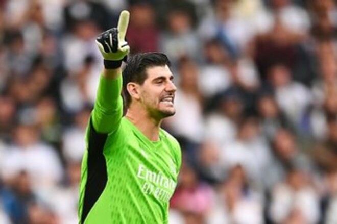 Голкипер Реала получил предложение на €100 млн. В Мадриде приняли решение