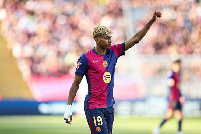 ОФІЦІЙНО. Ламін Ямаль продовжив контракт із Барселоною