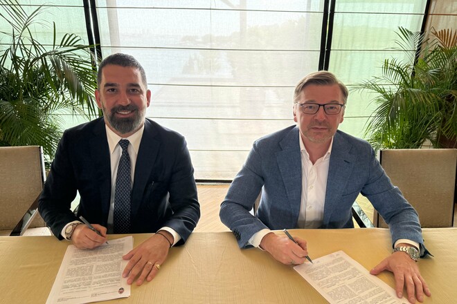 Новий коуч Шахтаря, перемога Калініної, золото Середи, куди піде Довбик