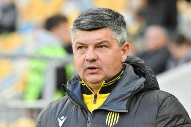 Пономарев попрощался с футболистами Руха. Он возглавит другой клуб УПЛ