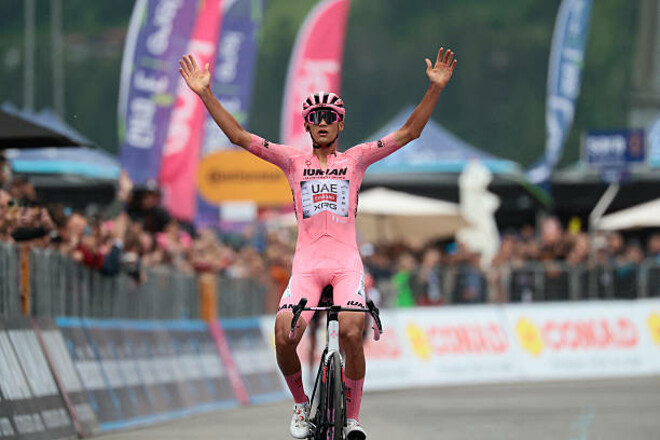 Giro d'Italia 2025. Победу на 17-м этапе одержал Исаак Дель Торо