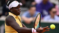 Открытие сезона: 18-летняя канадка на дебютном Grand Slam вышла в 3-й раунд