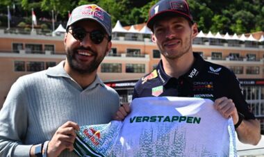 ФОТО. Чемпіон Формули-1 презентував партнерство кіберклубу з Red Bull