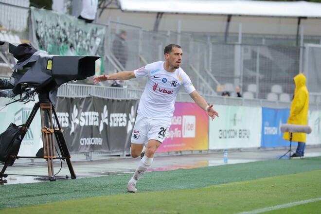 Лион закрыл вопрос с долгом и избежал трансферного бана