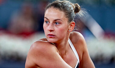 КОСТЮК: «Коли я читаю новини, починаю плакати і відчуваю сильний стрес»