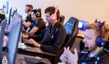 Spirit – Falcons. BLAST Slam III. Півфінал. Дивитися онлайн. LIVE