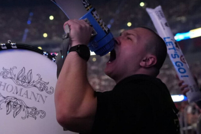 ВІДЕО. Фан-зона NAVI у Києві і двоє маленьких фанатів