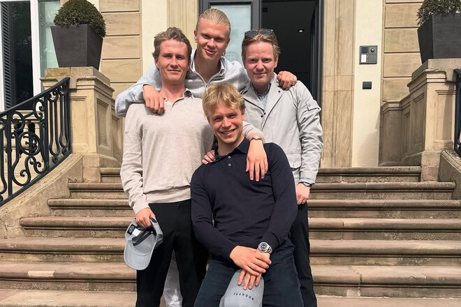 ФОТО. Автотур на еліт-карах. Як проводить відпустку Голанд