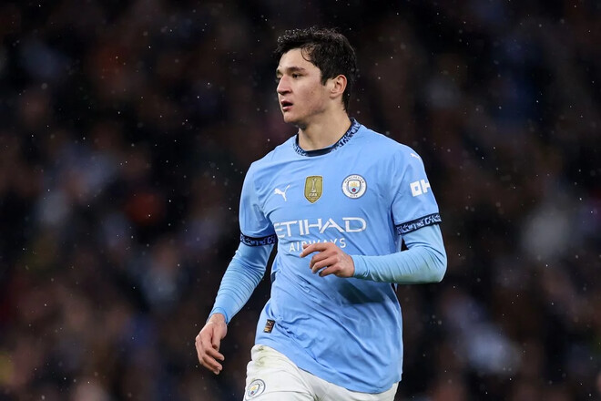 Відомо, чому Гвардіола не дає грати Хусанову в Ман Сіті. Все через гроші