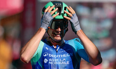 Giro d'Italia 2025. 19-й этап велогонки выиграл Николя Продомм