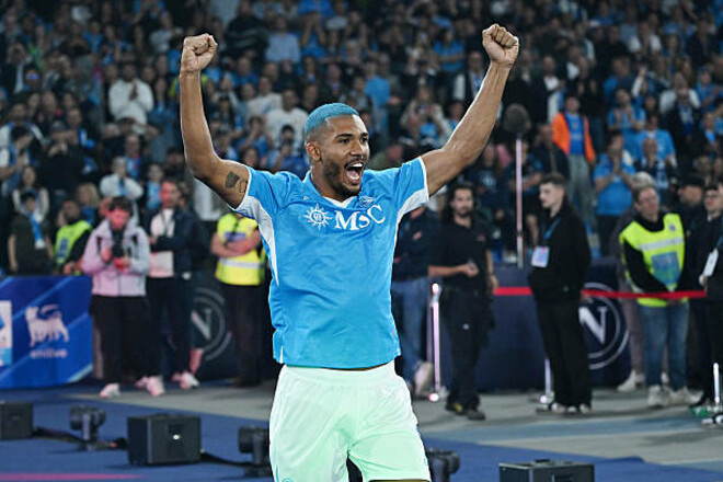 ОФИЦИАЛЬНО. Воспользовались опцией. Наполи пролонгировал контракт защитника