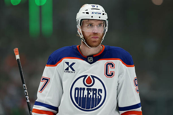 Рекордний контракт в історії НХЛ. Клуб готується підписати Макдевіда