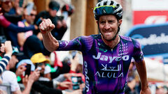 Giro d'Italia 2025. 20-й этап выиграл Крис Харпер