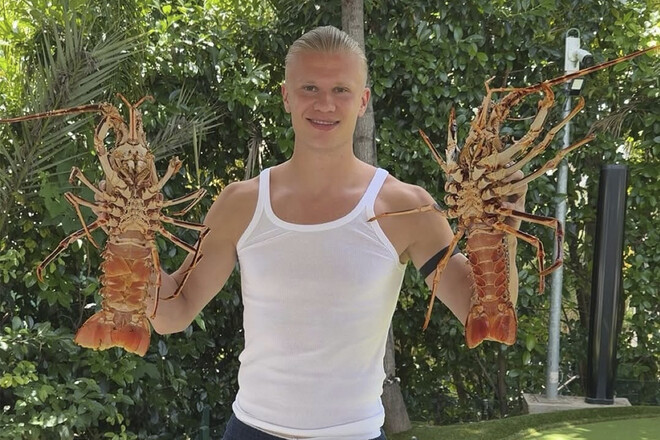 ФОТО. Голанд шокував розкішшю свого відпочинку. Багате життя