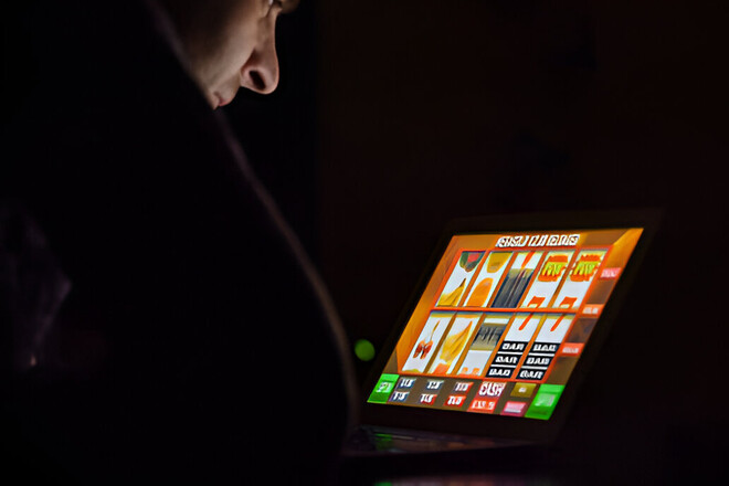 Японець поставив мільярди в онлайн-казино і потрапив під слідство