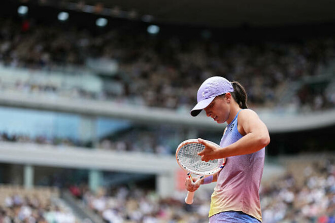 Драма: Рыбакина и Свентек определили соперницу Свитолиной в 1/4 финала РГ