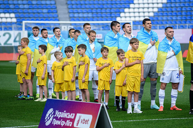 «Це відповідальність». Київське Динамо презентувало нову тимчасову емблему