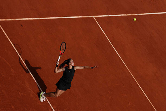 Касаткина не реализовала сетбол против Андреевой и покинула Ролан Гаррос