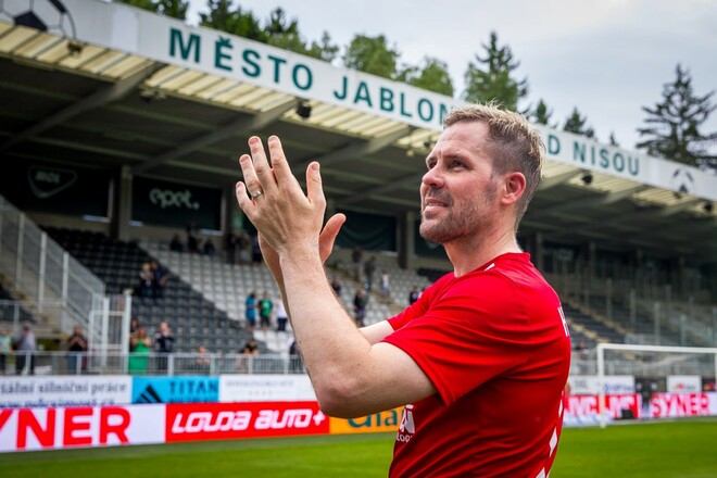 ОФИЦИАЛЬНО. 10 лет в Шахтере. Завершил карьеру обладатель Кубка УЕФА