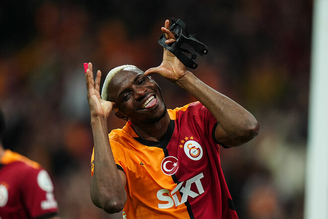 Аль-Хіляль узгодив 3-річний контракт з топ-форвардом Наполі