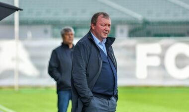 Лівий банк переглядає два варіанти нового наставника команди