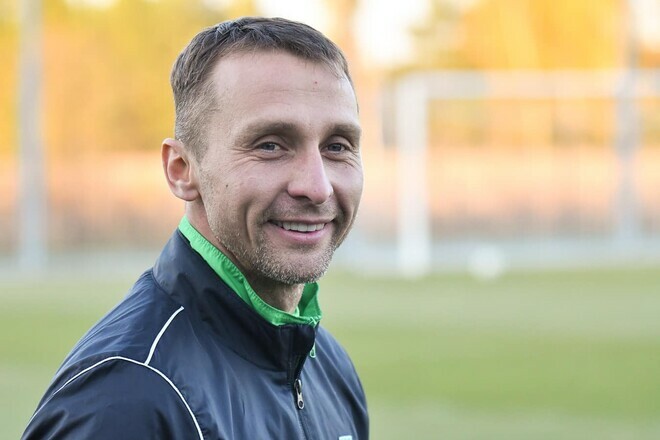 Remain in the Carpathians. Lupashko had an offer to train in Italy