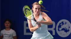Снигур проиграла первый матч на траве в 2025 году