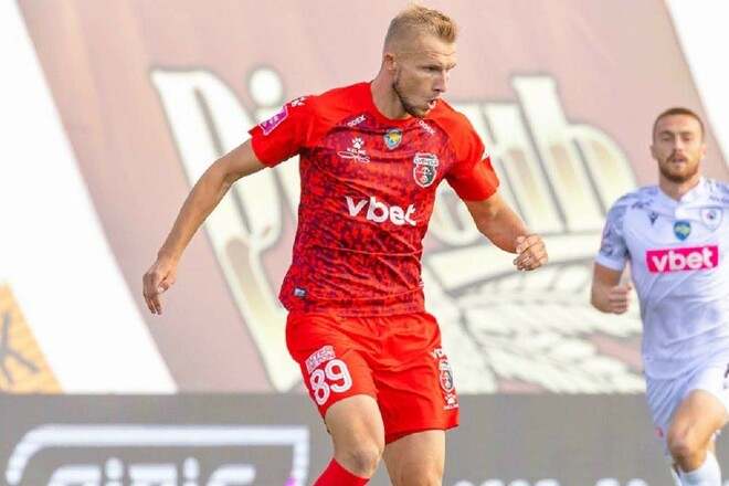 Стало известно, за сколько Верес продает своего форварда в Полесье