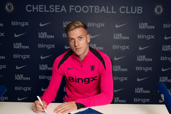 ОФІЦІЙНО. Челсі підписав нападника за 35 мільйонів євро