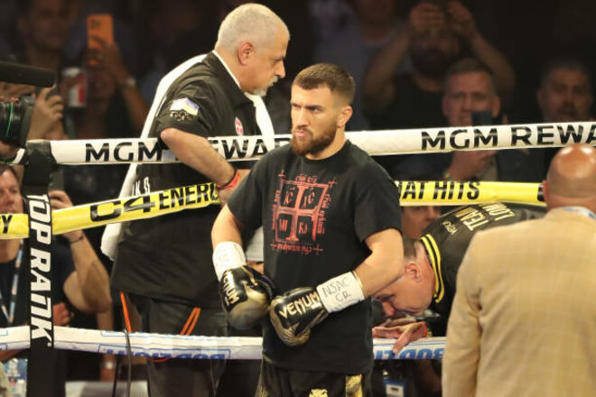 ВІДЕО. Нокаут і титул. Яким був останній бій Ломаченка