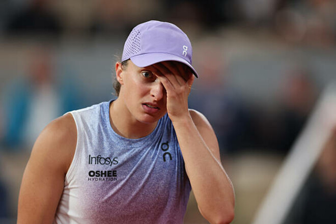 Іга, як так? Свьонтек пропустила Соболенко у фінал РГ-25, віддавши сет 0:6